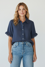 Load image into Gallery viewer, Sara Short Sleeve Linen Collared Shirt Navy
