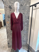 Load image into Gallery viewer, Isadora Wrap Maxi Damson
