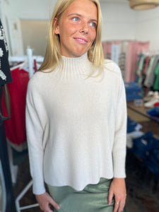 Tammy Ribbed Turtle Neck Jumper Cream