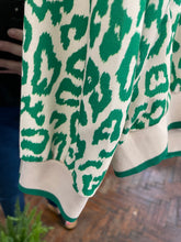 Load image into Gallery viewer, Bolt Leopard Sweat Green
