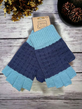 Load image into Gallery viewer, Colour Block Fingertip-less Gloves : Green/Grey
