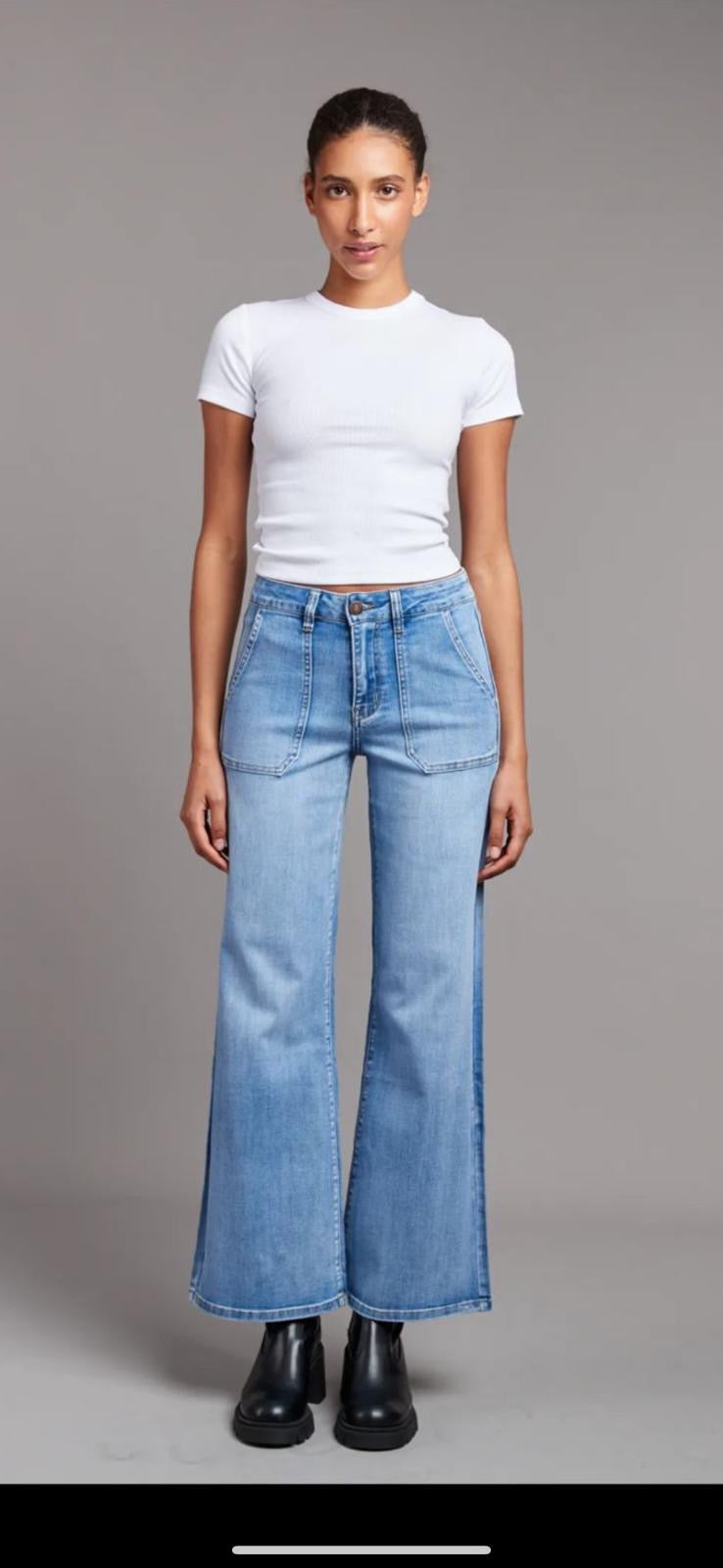 Gloria Patch Pocket Stretch Wide Leg Denim Light Blue