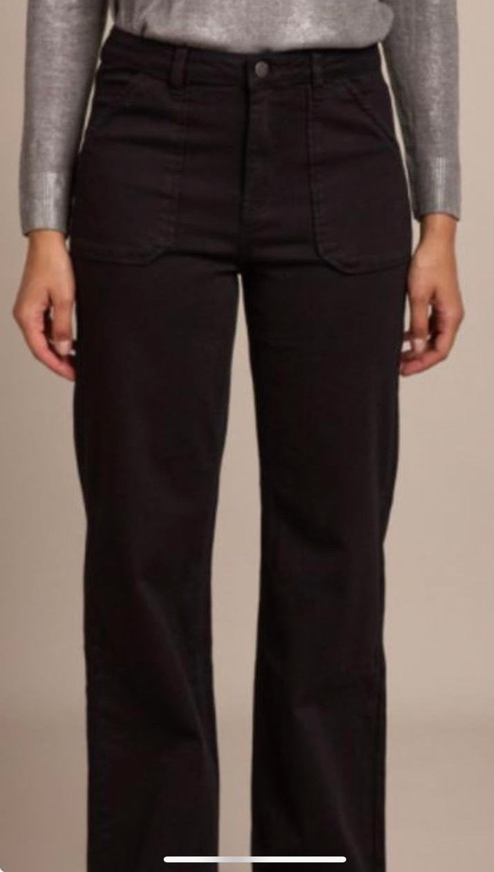 Gloria Patch Pocket Stretch Wide Leg Black Jeans