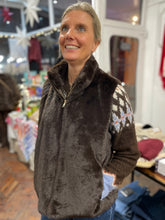 Load image into Gallery viewer, Loxy Faux Fur Gilet- Chocolate
