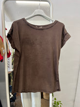Load image into Gallery viewer, Crew Neck Star Stud T-Shirt Chocolate
