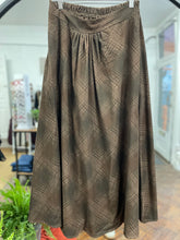 Load image into Gallery viewer, Checked Corduroy Skirt Brown/Olive
