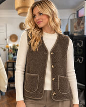 Load image into Gallery viewer, Ember Fleece Gilet Chocolate
