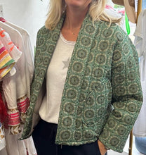 Load image into Gallery viewer, Farah Quilted Jacket Green
