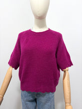 Load image into Gallery viewer, Maris Scalloped Edge Short Sleeve Jumper Raspberry
