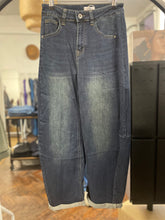 Load image into Gallery viewer, Brielle Stretch Barrel Leg Jean Antique Indigo
