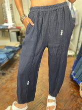 Load image into Gallery viewer, Bea Linen Button Tapered Crop Navy
