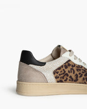 Load image into Gallery viewer, Leopard Lace Up Pumps
