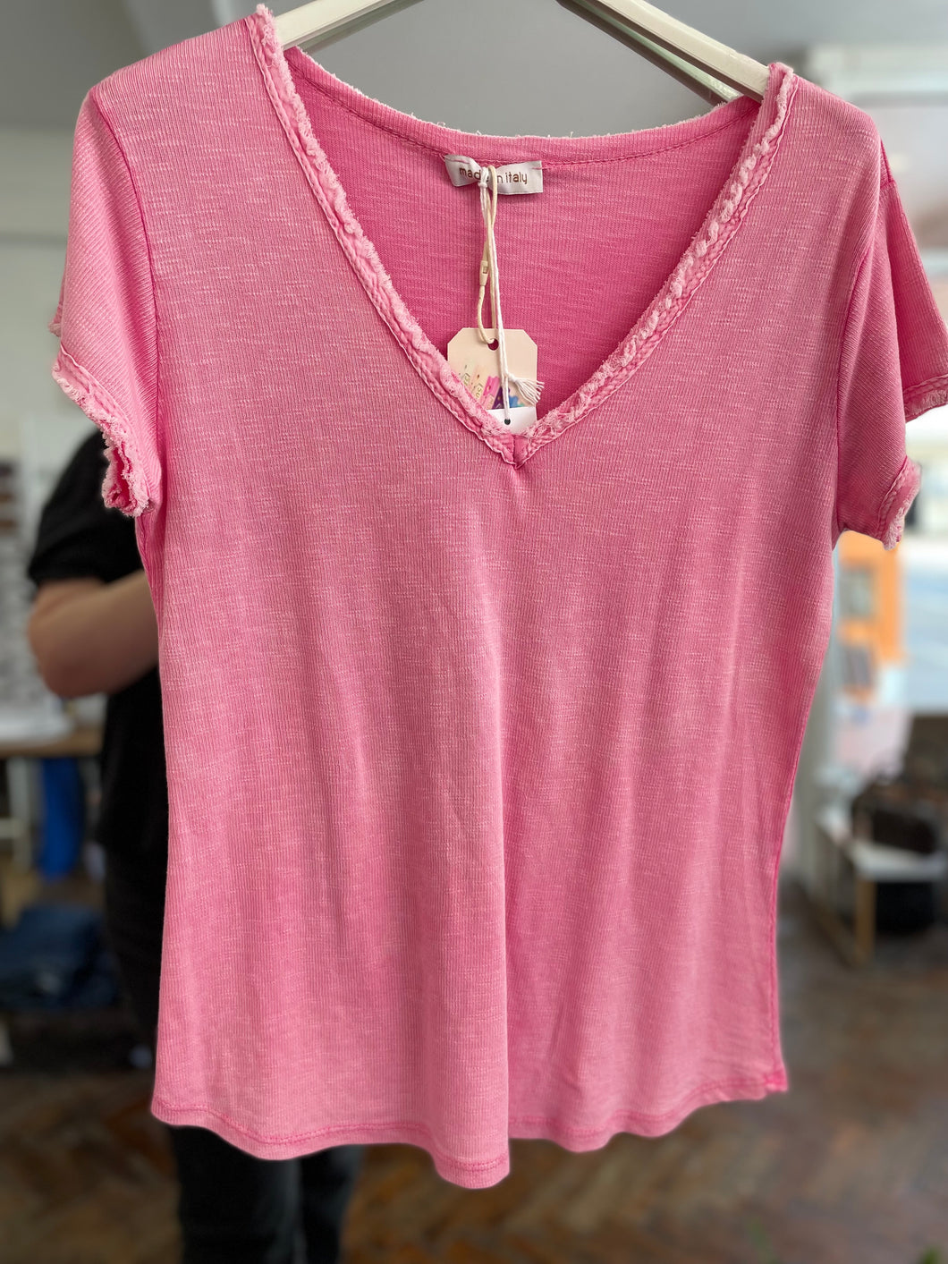 Washed V Neck T-Shirt Pink