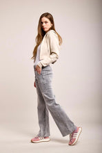 Load image into Gallery viewer, Gloria Patch Pocket Stretch Wide Leg Denim Grey
