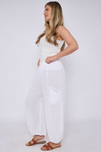 Load image into Gallery viewer, Teabag Linen Barrel Trouser White
