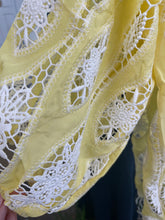 Load image into Gallery viewer, Teardrop Cutwork Top Lemon/White
