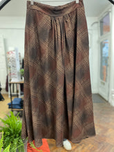 Load image into Gallery viewer, Checked Corduroy Skirt Brown/Rust
