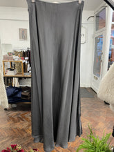 Load image into Gallery viewer, Sue Sillk Skirt Charcoal
