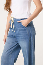 Load image into Gallery viewer, Tie Waist Barrel Jogger Jean Light Blue

