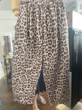 Load image into Gallery viewer, Leopard Cotton Barrel Leg Trouser Taupe
