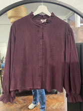 Load image into Gallery viewer, Octavia Corduroy Shirt Plum
