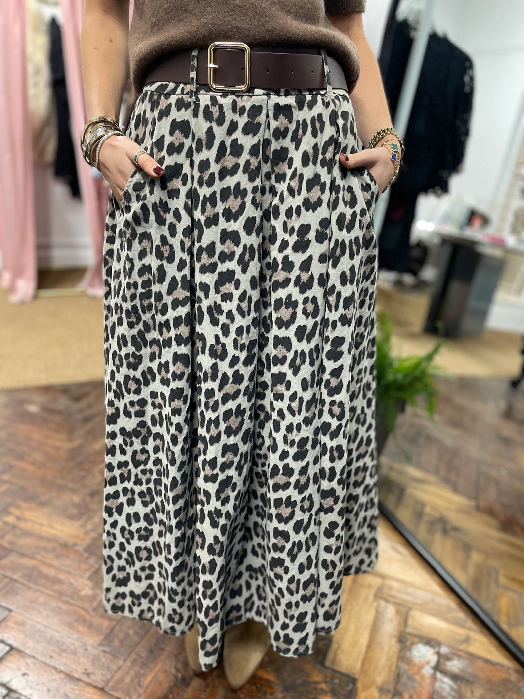 Leopard Corduroy Skirt Beige