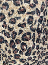 Load image into Gallery viewer, Anna Leopard Jumper
