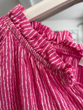 Load image into Gallery viewer, Valencia Stripe Voile Short Sleeve Pink
