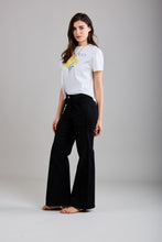 Load image into Gallery viewer, Gloria Patch Pocket Stretch Wide Leg Black Jeans
