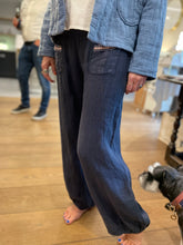 Load image into Gallery viewer, Tara Linen Hareem Trouser Navy
