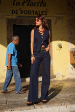 Load image into Gallery viewer, Gaspard Wide Leg Jeans Indigo
