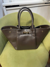 Load image into Gallery viewer, Carla Leather Bag Chocolate

