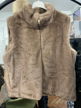 Load image into Gallery viewer, XL Loxy Faux Mink Fur Gilet - Taupe
