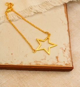 Brushed Gold Star Bracelet